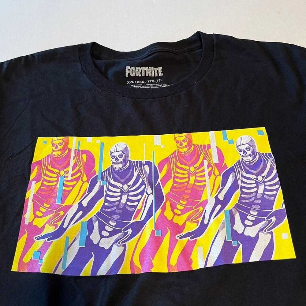 Fortnite Youth XXL‎ shirt NWT black